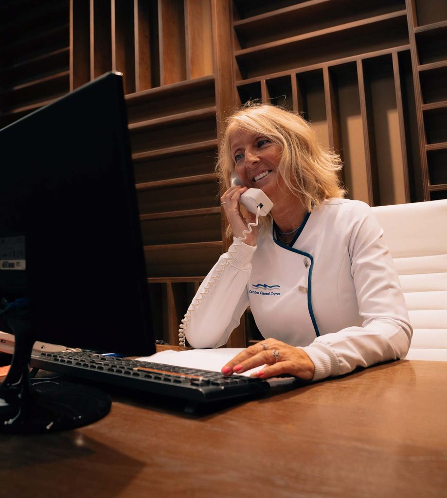 ¿Quieres saberlo todo sobre la ortodoncia invisible? Te esperamos el jueves 22 de enero ortodoncia invisible3 1